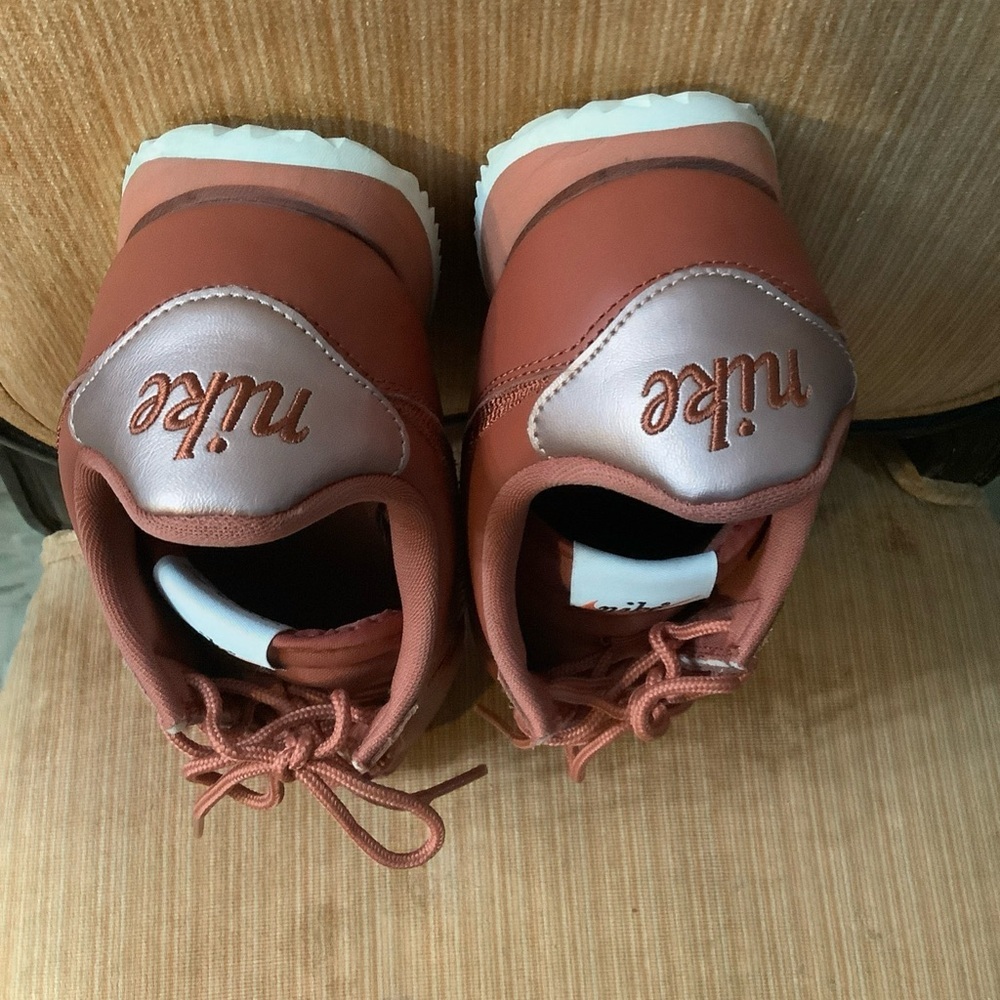 Nike Cortez Basic Premium Embroidered Swoosh GS In Dusty Peach Women's 7 H2F - Picture 8 of 8